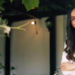 Storytelling in marketing: illustration for 7 storytelling elements that make campaigns convert.